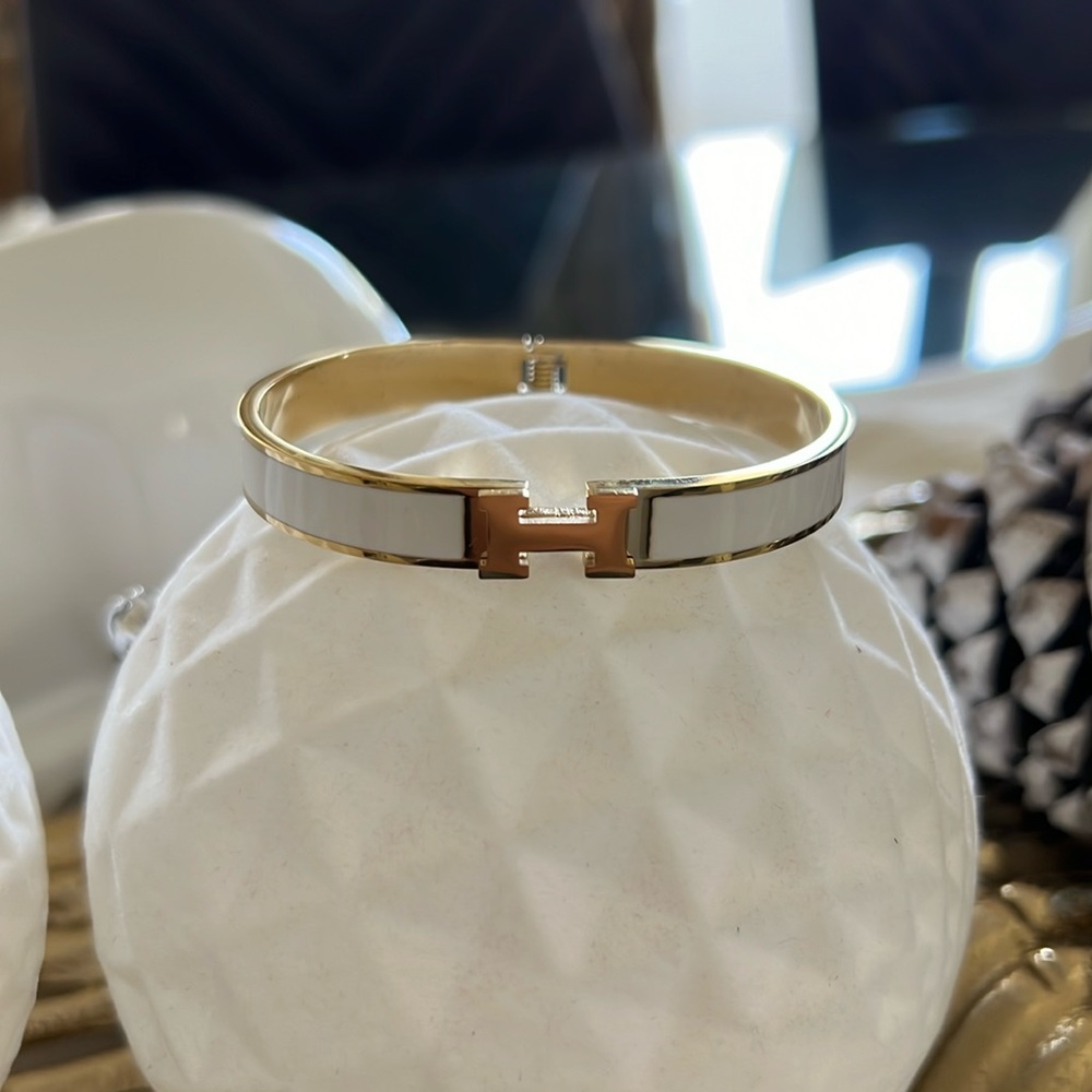 Gold Bracelet With White Classical Letter Stainless Steel Bangle Bracelet